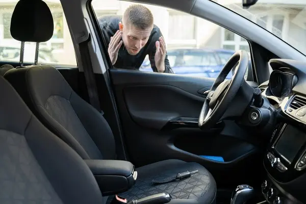 What To Expect During A Lockout Service Call From A Tow Truck Staunton, VA